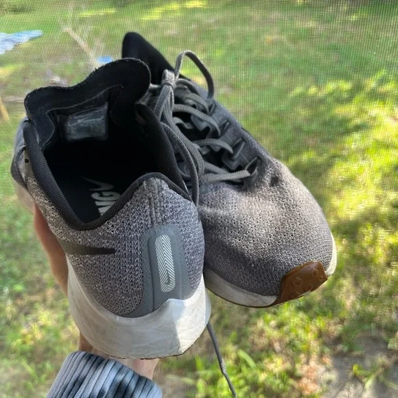 Wmns Air Zoom Pegasus 36 'Gunsmoke' - Picture 10 of 12